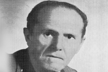 Vicent Gallego y Orts. Manises 1912-1972. Era un cultivador de nuestra lengua  y un historiador de las tradiciones y las costumbres maniseras. Fue  galardonado en diversos certmenes literarios.