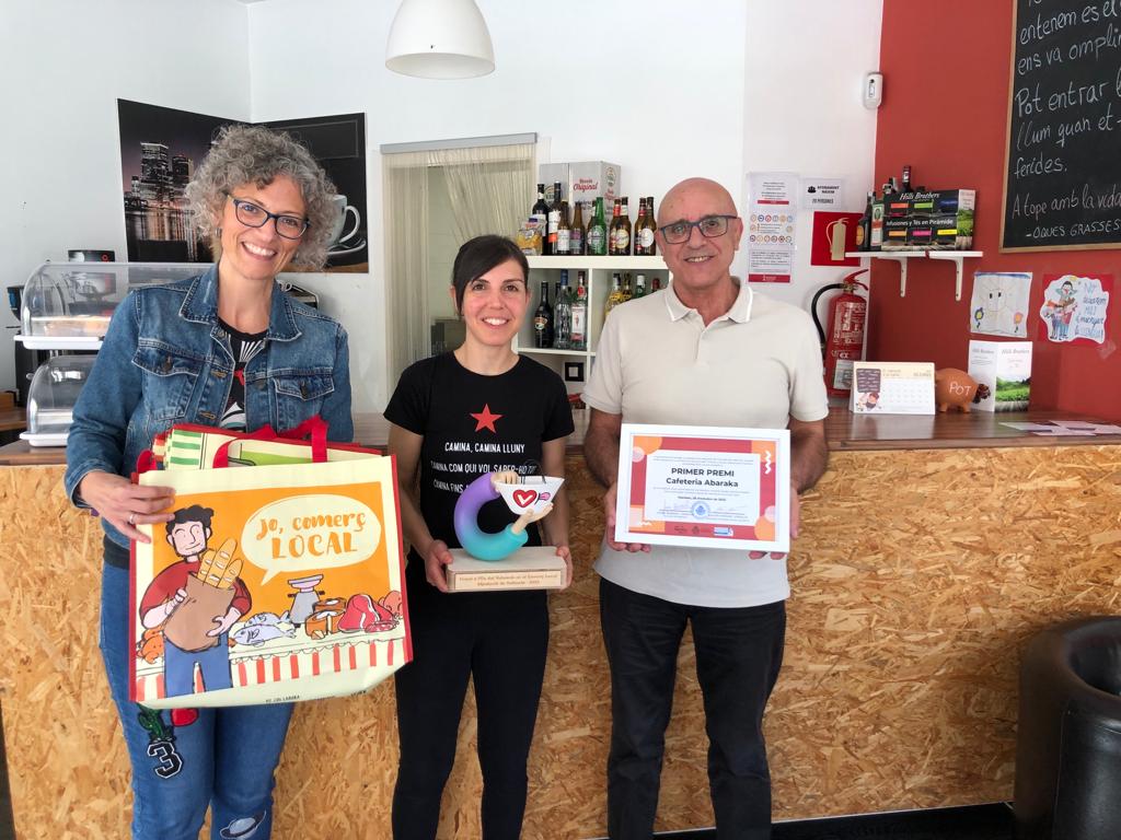 Primer premi l'us del valencià al comerç Cafeteria Abaraka