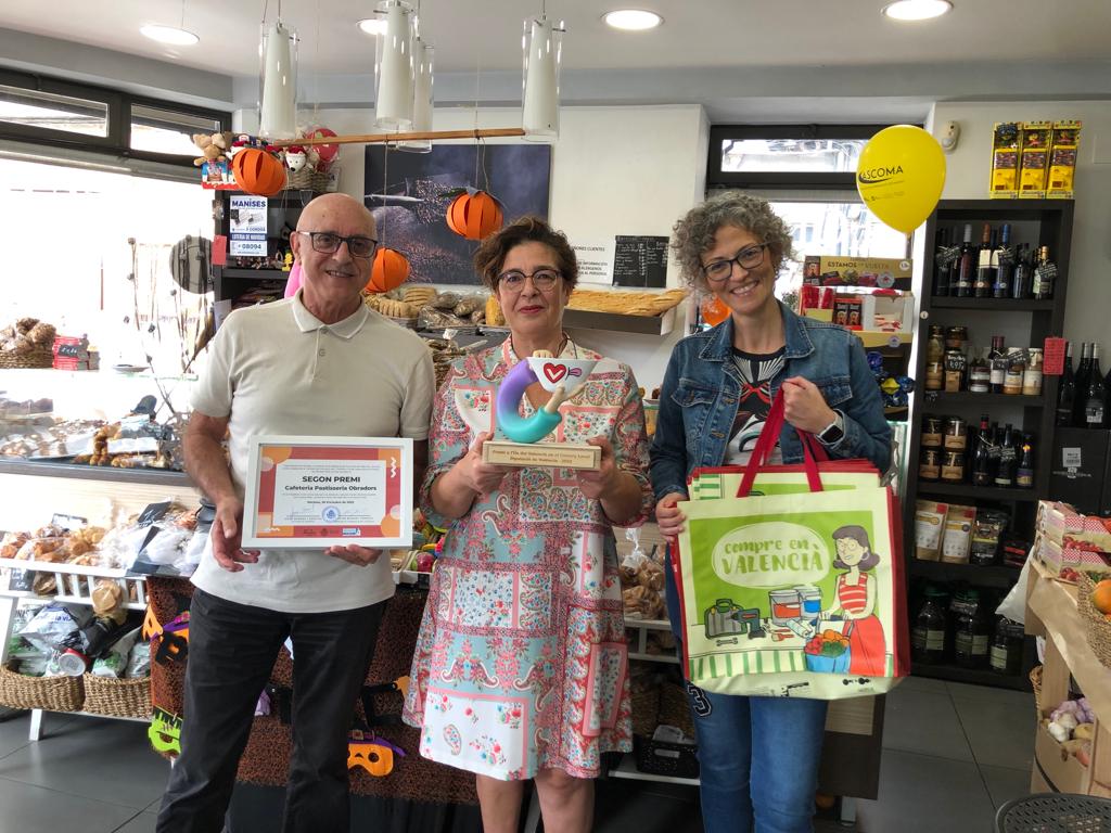 Segon premi l'us del valencià al comerç Cafeteria Pastisseria Obradors